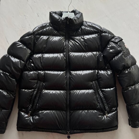 Moncler Jacket Mens (Maya Short Down Jacket)